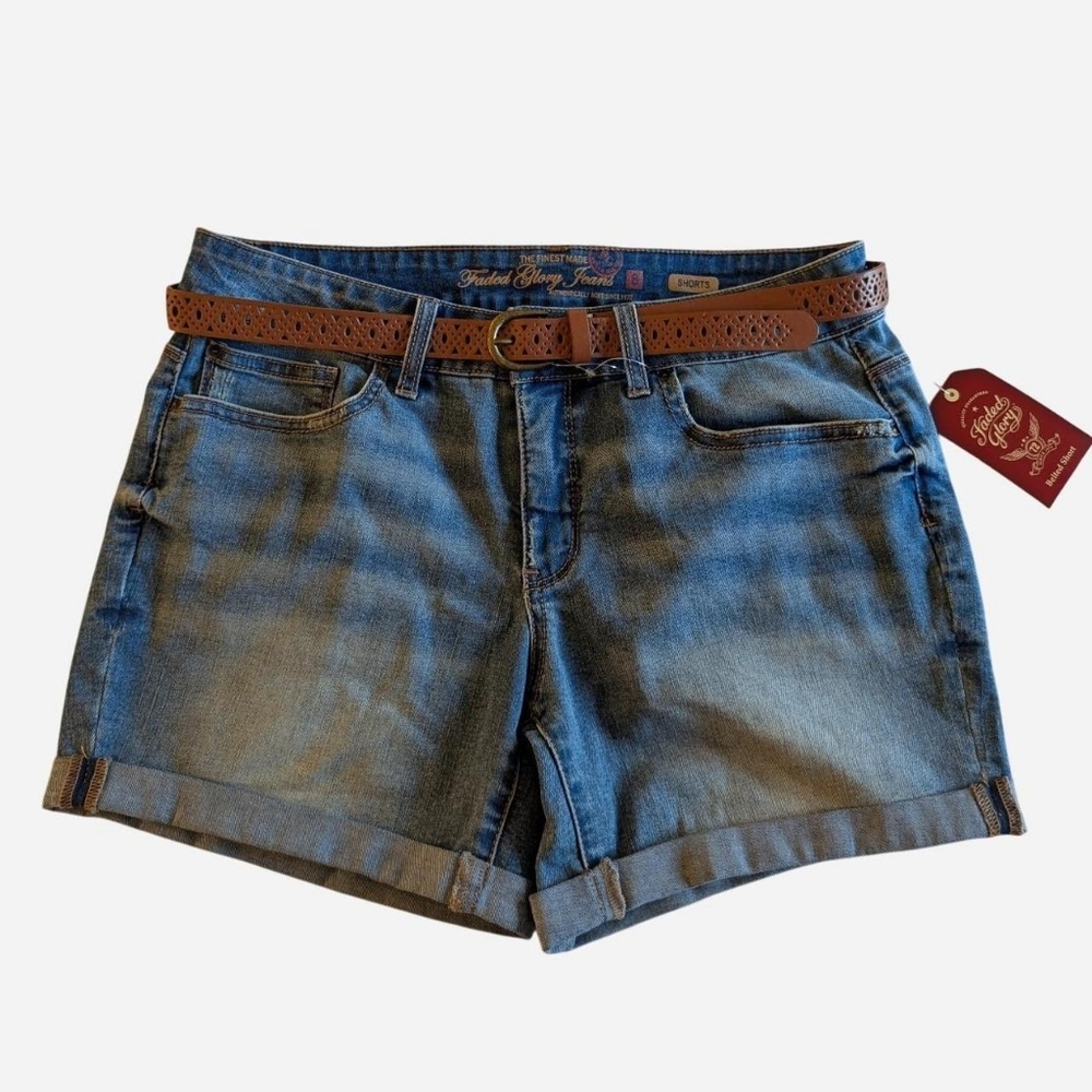 Faded Glory blue denim summer jean shorts with brown leather belt